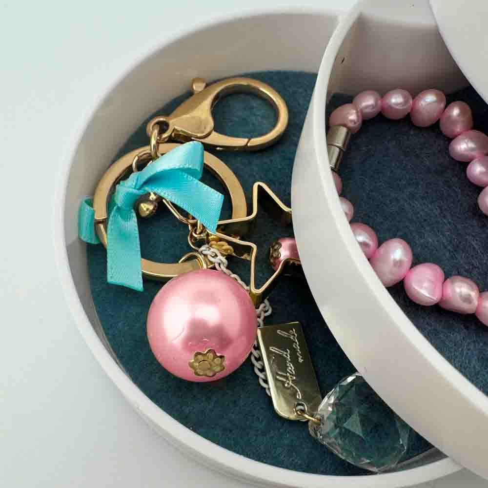 Mystery Reveal - Rotating Tower Case with 925 Jewelry Oysters Fizzers and More