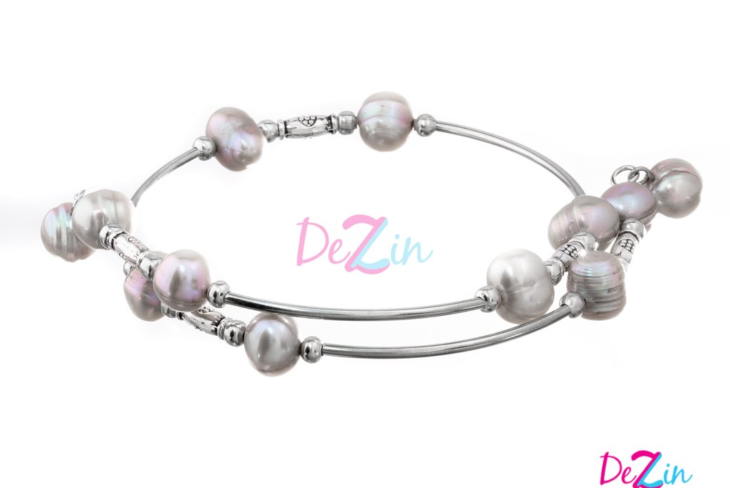 Pulseras plateadas de acero inoxidable con doble envoltura de alambre y perlas de agua dulce