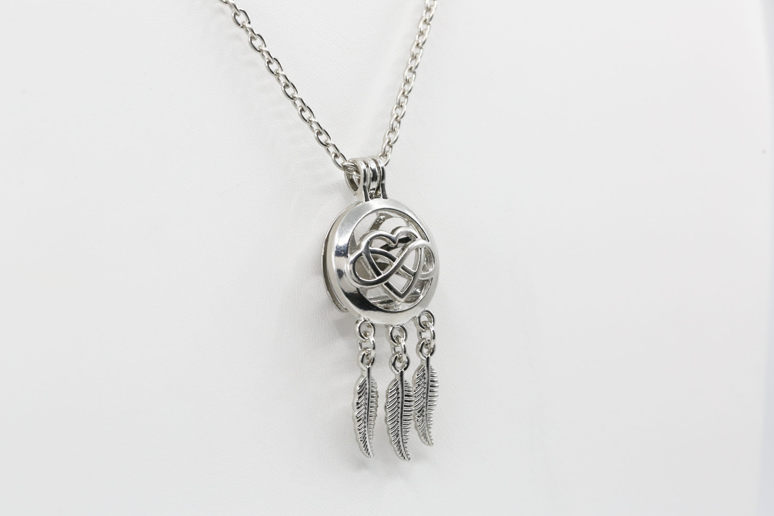 Infinity Heart Dreamcatcher Plated Cage Pendant (Alloy)