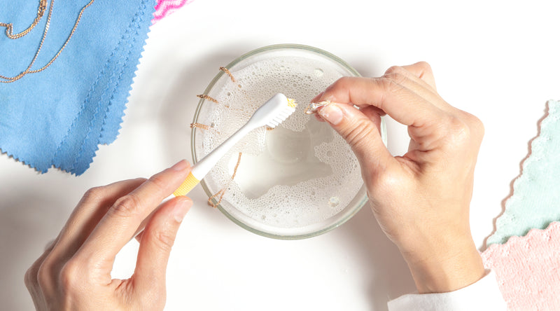 How To Clean Tarnished Jewelry