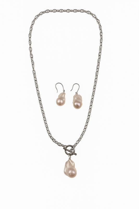 Collar de perlas negras de agua dulce redondas y ovaladas de 20"