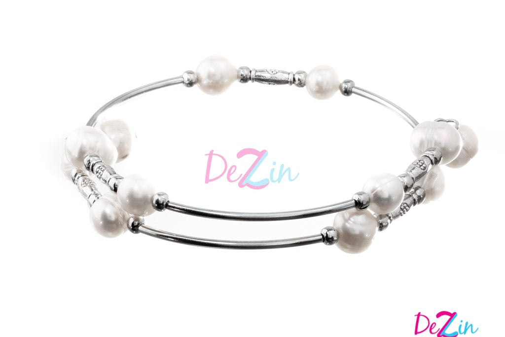 Pulseras blancas de acero inoxidable con doble envoltura de alambre y perlas de agua dulce